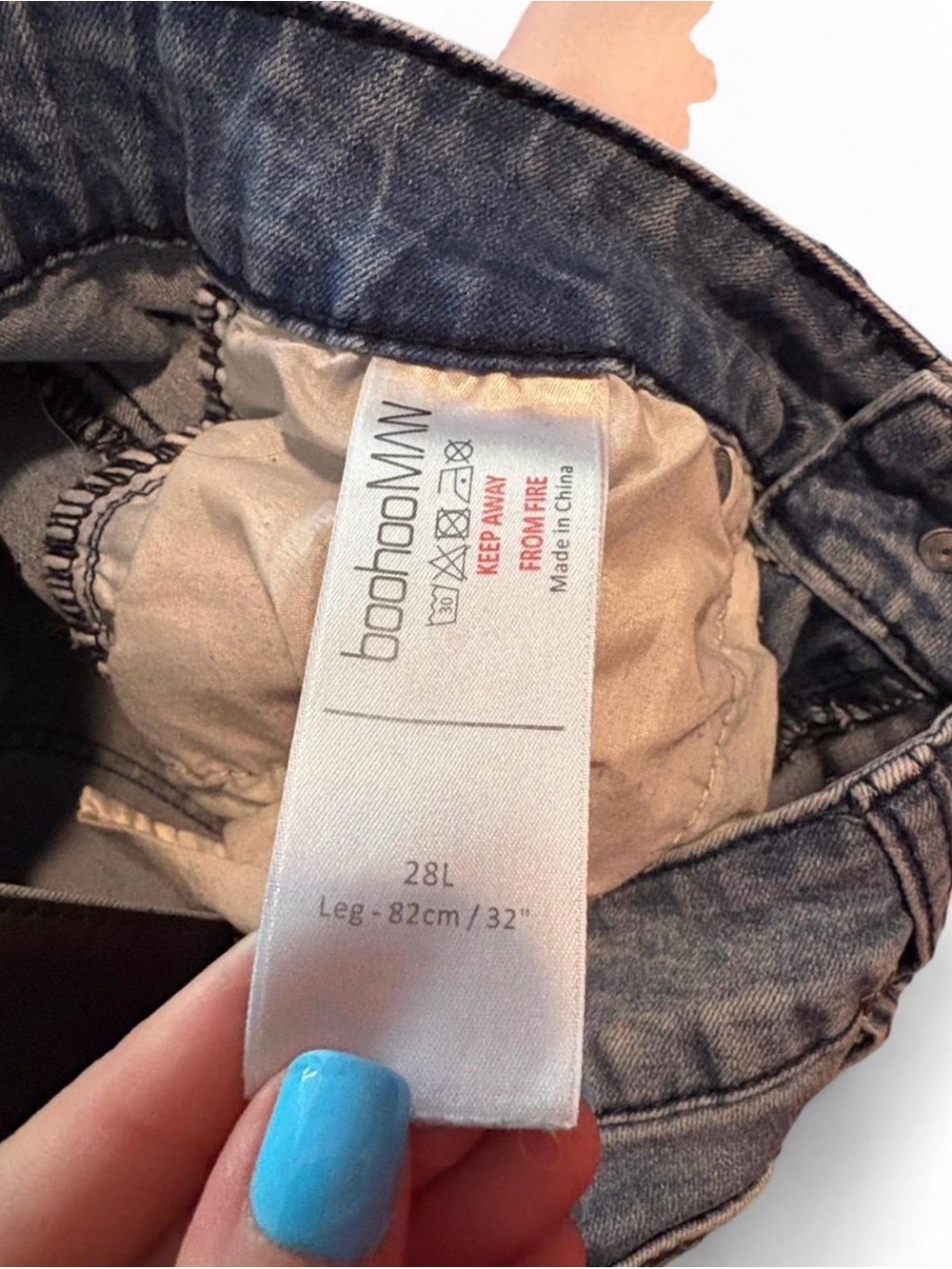 Boohoo Light Blue Skinny Distressed Jeans - Picture 4 of 7